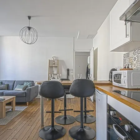 Apartment Cocoon In The Heart Of The
